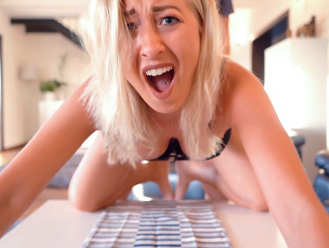 Leonie pur Porno Video: Du kleiner Cuckold-Loser wirst immer nur zusehen dürfen!